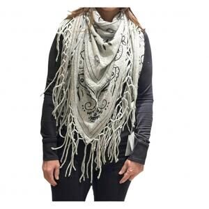 NEW AUTUMN CASHMERE bandana print triangle scarf in cinderblock combo